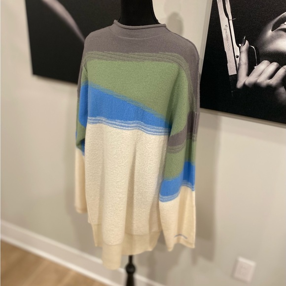 Nike Yoga Therma-FIT ADV Long Sleeve Tunic - Picture 4 of 16